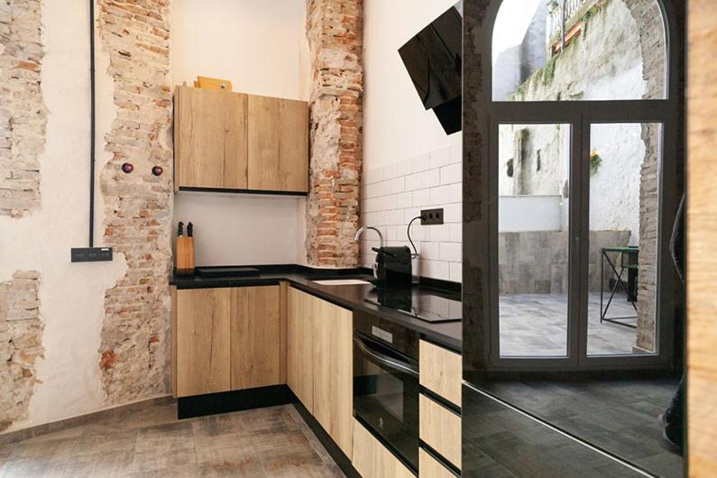 Apartamentos Bocairenthomes, En Pleno Centro De Bocairent, Con Pequena Piscina Y Parking Privado Bagian luar foto
