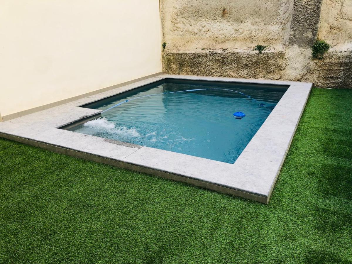 Apartamentos Bocairenthomes, En Pleno Centro De Bocairent, Con Pequena Piscina Y Parking Privado Bagian luar foto