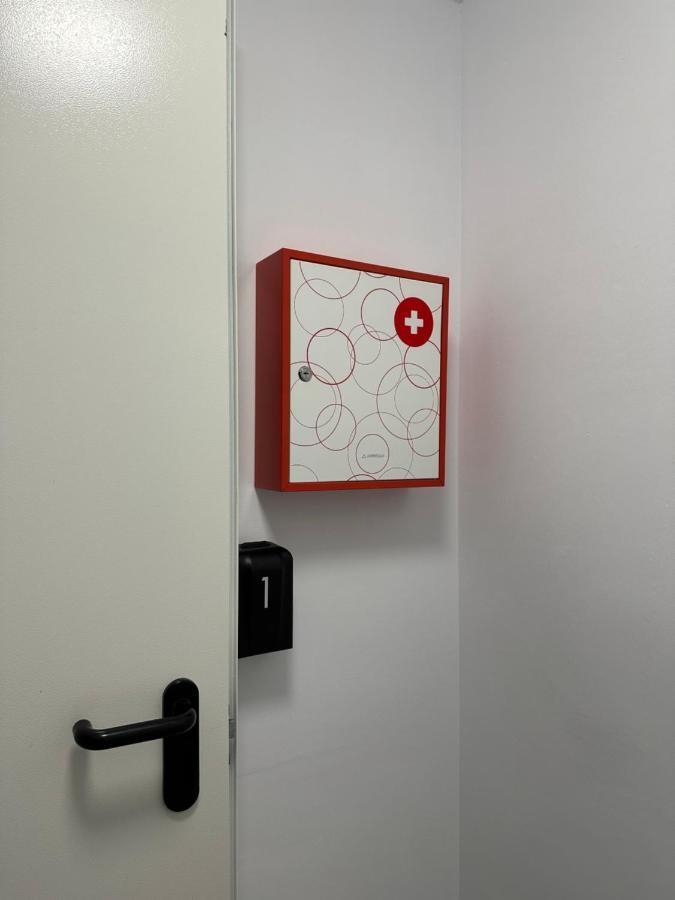 Apartamentos Bocairenthomes, En Pleno Centro De Bocairent, Con Pequena Piscina Y Parking Privado Bagian luar foto