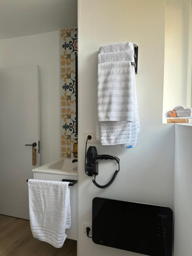 Apartamentos Bocairenthomes, En Pleno Centro De Bocairent, Con Pequena Piscina Y Parking Privado Bagian luar foto