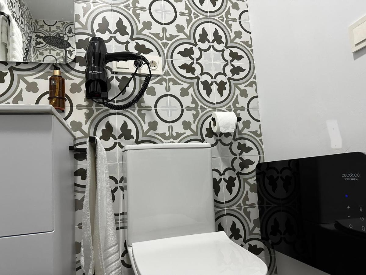 Apartamentos Bocairenthomes, En Pleno Centro De Bocairent, Con Pequena Piscina Y Parking Privado Bagian luar foto