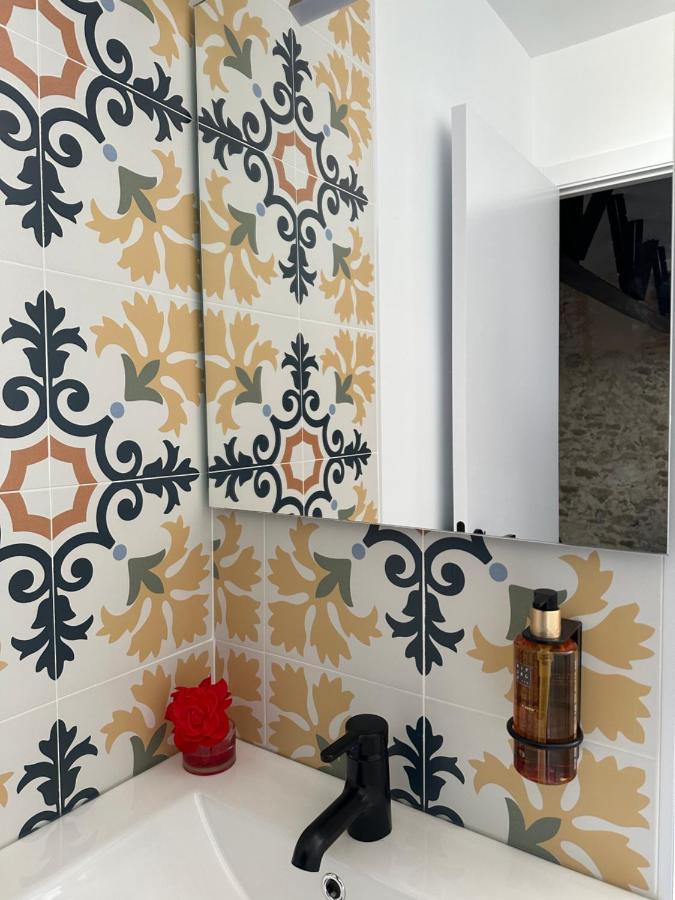 Apartamentos Bocairenthomes, En Pleno Centro De Bocairent, Con Pequena Piscina Y Parking Privado Bagian luar foto