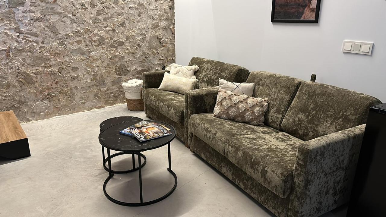 Apartamentos Bocairenthomes, En Pleno Centro De Bocairent, Con Pequena Piscina Y Parking Privado Bagian luar foto